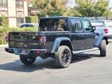 Used 2023 Jeep Gladiator Overland image 5