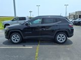 New 2025 Jeep Compass Latitude image 3