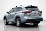 Used 2020 Toyota Highlander L image 3