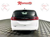 Used 2023 Chrysler Pacifica Touring-L image 6