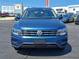 Used 2018 Volkswagen Tiguan SE image 2