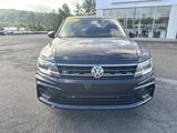 Used 2021 Volkswagen Tiguan SE R-Line image 2
