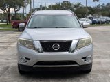 Used 2013 Nissan Pathfinder SV image 2