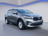 Used 2019 Kia Sorento LX image 3