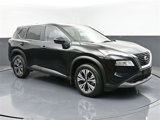 Used 2023 Nissan Rogue SV image 2