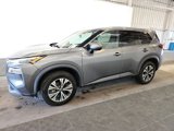 Used 2021 Nissan Rogue SV image 2