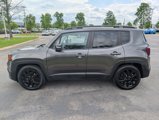 Used 2017 Jeep Renegade Altitude image 5