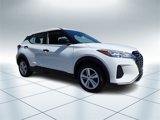 Used 2022 Nissan Kicks S image 2
