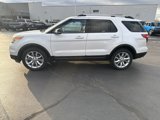 Used 2014 Ford Explorer XLT w/ Equipment Group 202A image 3