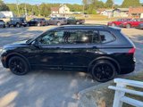 Used 2022 Volkswagen Tiguan SE R-Line image 3