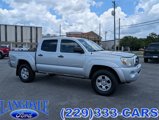 Used 2005 Toyota Tacoma PreRunner image 2