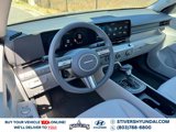 New 2025 Hyundai Kona SE image 3