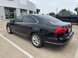 Used 2016 Volkswagen Passat 1.8T image 3
