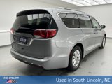 Used 2018 Chrysler Pacifica Touring-L w/ Premium Audio Group image 4