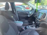 Used 2015 Jeep Cherokee Latitude w/ Comfort/Convenience Group image 4