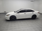 Used 2016 Toyota Camry SE image 2