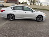 Used 2016 Nissan Altima 2.5 SV w/ Convenience Package image 4