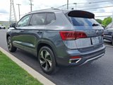 Certified 2024 Volkswagen Taos SE image 4