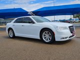 Used 2016 Chrysler 300 C image 3