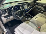 Used 2016 Toyota Highlander Limited image 2