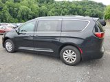Used 2018 Chrysler Pacifica Touring-L image 3