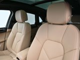 Certified 2025 Porsche Macan image 5