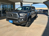 Used 2017 Toyota Tacoma TRD Sport w/ Tow Package (A/T) image 3