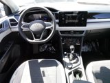 New 2025 Volkswagen Taos SE image 5