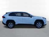 Used 2022 Toyota RAV4 LE image 2