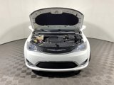 Used 2019 Chrysler Pacifica Touring Plus image 5