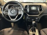 Used 2017 Jeep Cherokee Latitude image 3