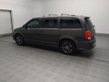 Used 2017 Dodge Grand Caravan SXT image 3