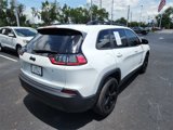 Used 2021 Jeep Cherokee Latitude image 3