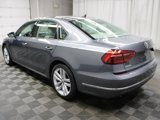 Used 2019 Volkswagen Passat 2.0T Wolfsburg image 4