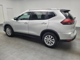 Used 2019 Nissan Rogue SV image 3