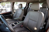 Used 2013 Chrysler Town & Country Touring image 6