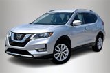 Used 2017 Nissan Rogue SV image 2
