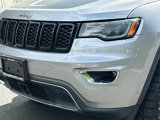 Used 2017 Jeep Grand Cherokee Limited w/ Luxury Group II image 3