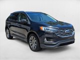 Used 2019 Ford Edge Titanium image 3