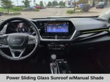 Used 2024 Chevrolet Trax ACTIV w/ Sunroof Package image 4