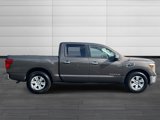 Used 2017 Nissan Titan SV image 3