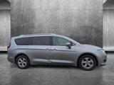 Used 2017 Chrysler Pacifica Touring-L Plus image 4