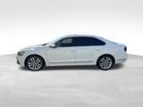 Used 2017 Volkswagen Passat 1.8T SE image 4
