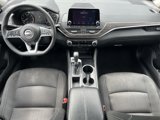 Used 2023 Nissan Altima 2.5 SV image 4