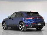 Certified 2024 Porsche Macan image 3