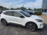 Used 2021 Ford Escape SE w/ SE Sport Appearance Package image 2