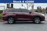 Used 2019 Toyota Highlander LE image 4
