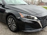 Used 2023 Nissan Altima 2.5 SV image 2