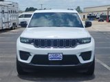 Used 2024 Jeep Grand Cherokee Laredo w/ Trailer Tow Package image 2