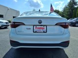 Certified 2022 Volkswagen Jetta SE w/ Panoramic Sunroof Package image 5